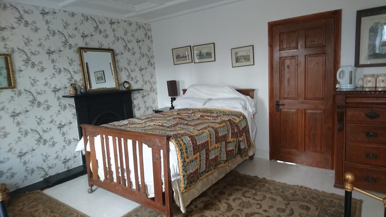 Middle Mill Bed & Breakfast Kidwelly Exterior photo